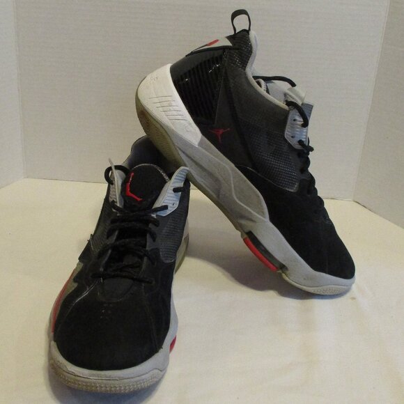 Jordan Men Size 12 Black Red Gray White Lace Up Athletic Basketball Shoes main image 8